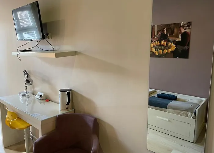 One More Night Apartment, Old Town Lejlighed *