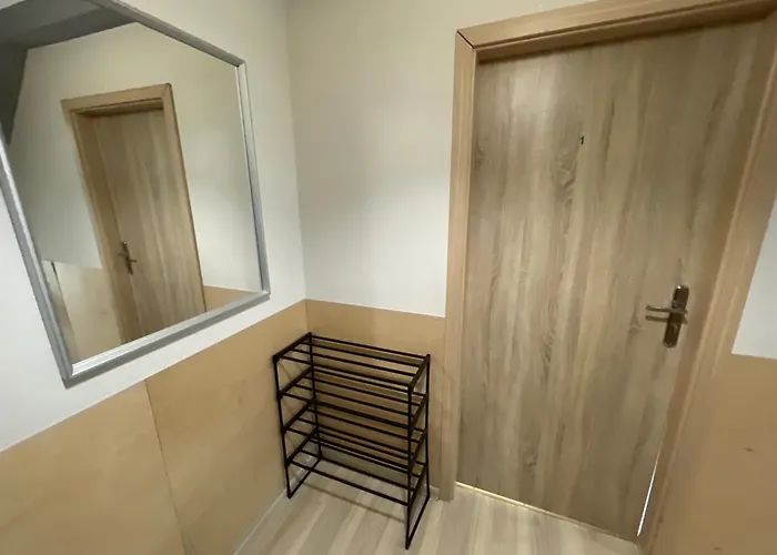 شقة One More Night Apartment, Old Town